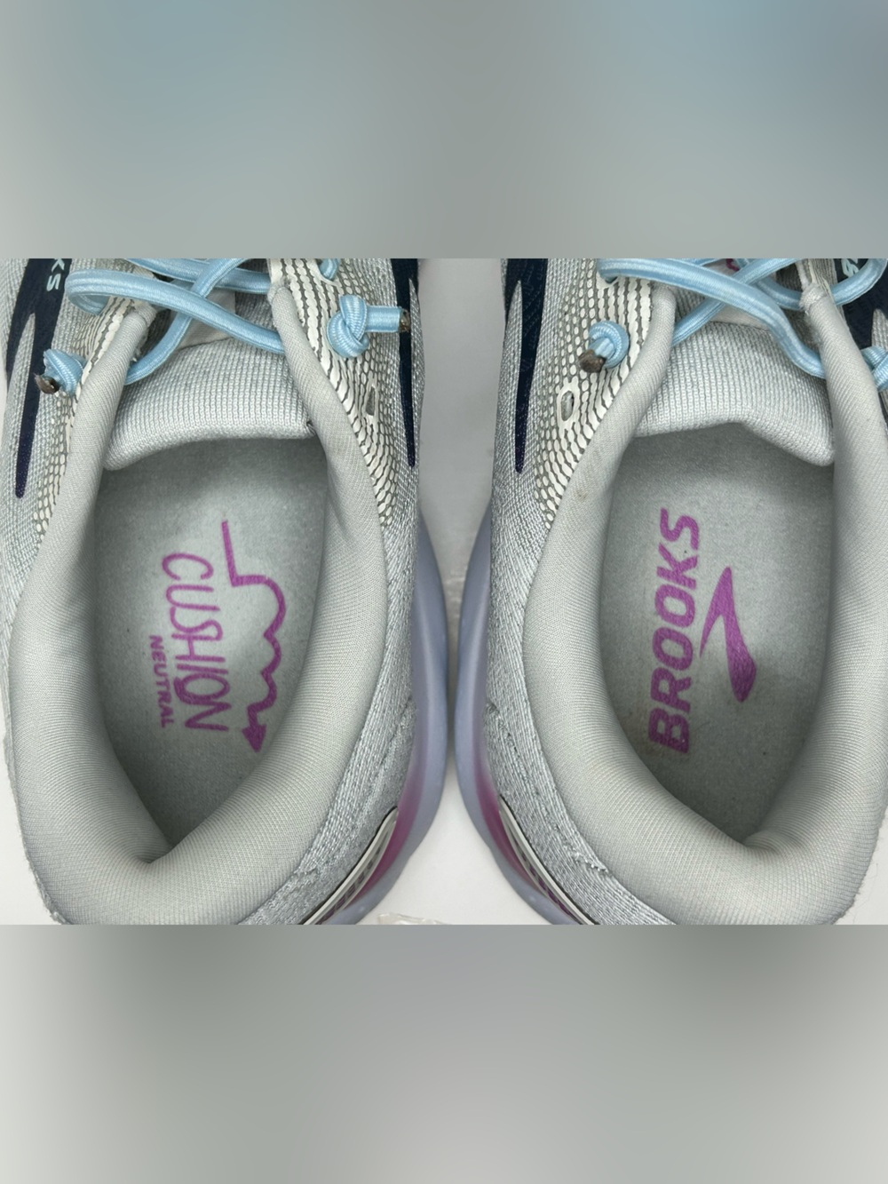 Brooks Athletic White Grey Blue Pink Ghost Sneaker Size 10 - Picture 12 of 13